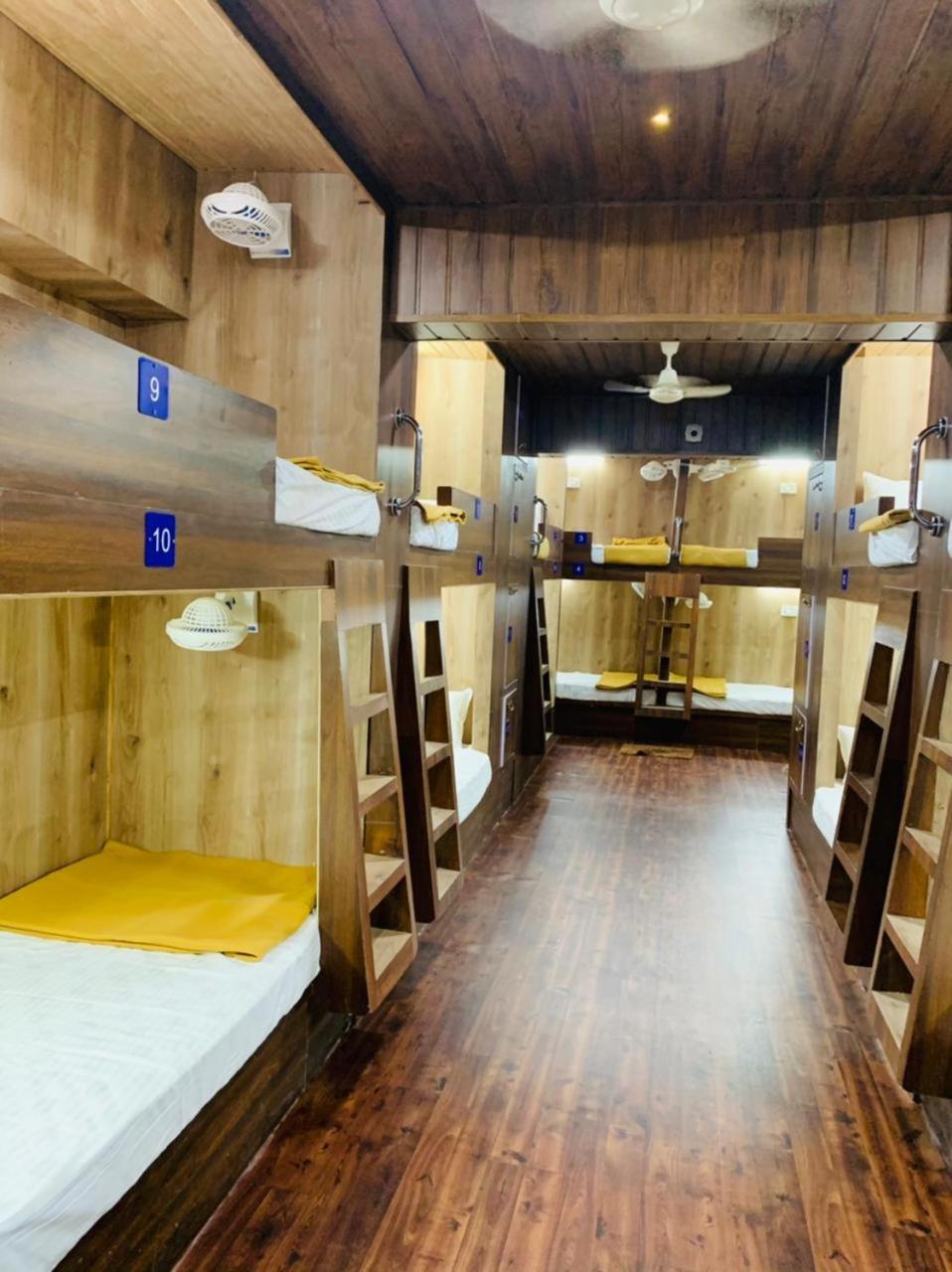City Stay Deluxe Ac Dormitory Madgaon Exterior foto